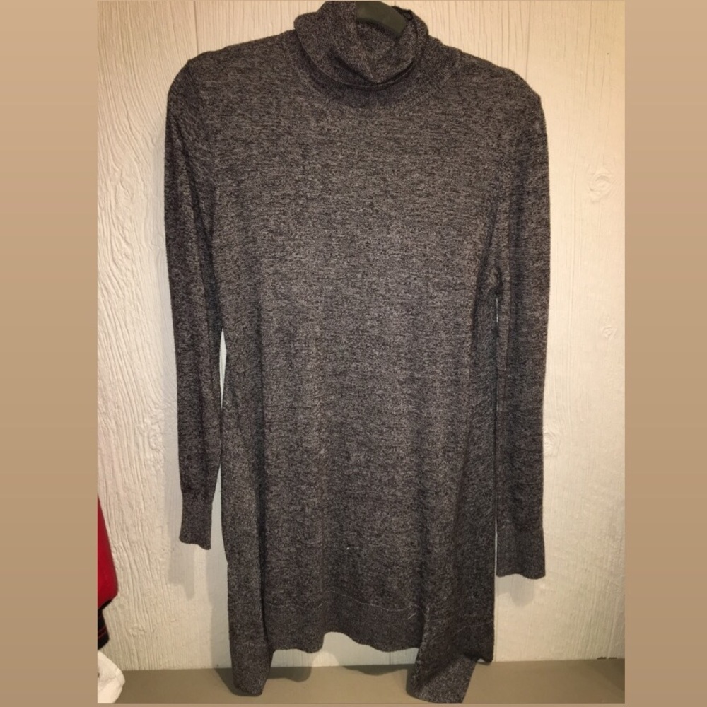 Women’s Turtleneck Sweater